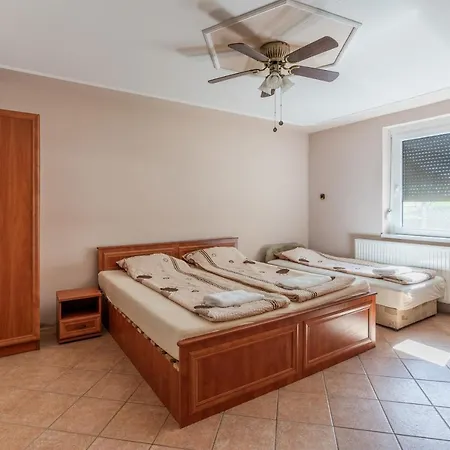 Tizto Vendeghaz Guest house