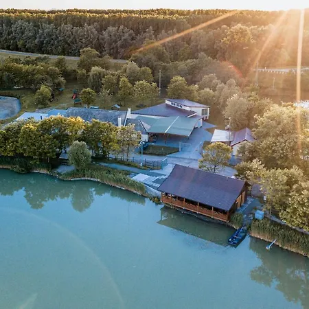 Πανσιόν Tizto Vendeghaz Baja